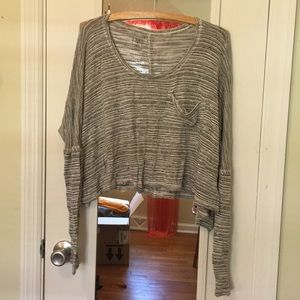 Pacsun cropped grey long sleeve over sized shirt